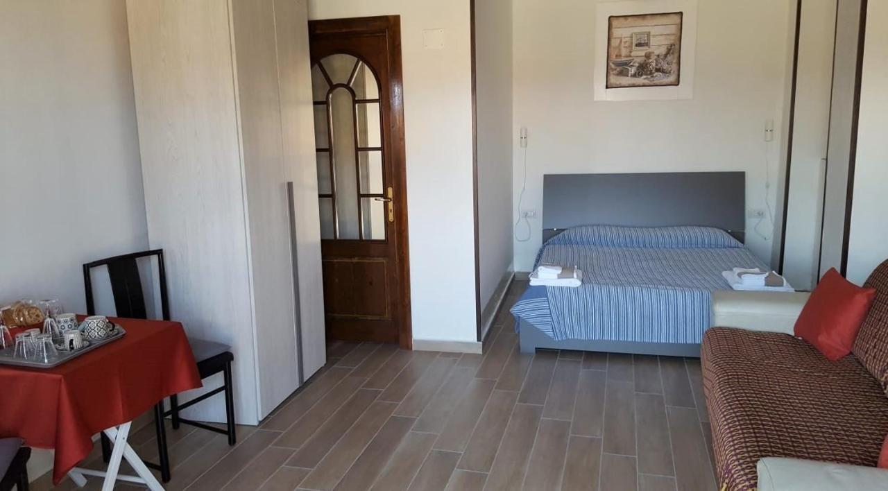 Casa Vacanze Mm Rooms Шилла Экстерьер фото