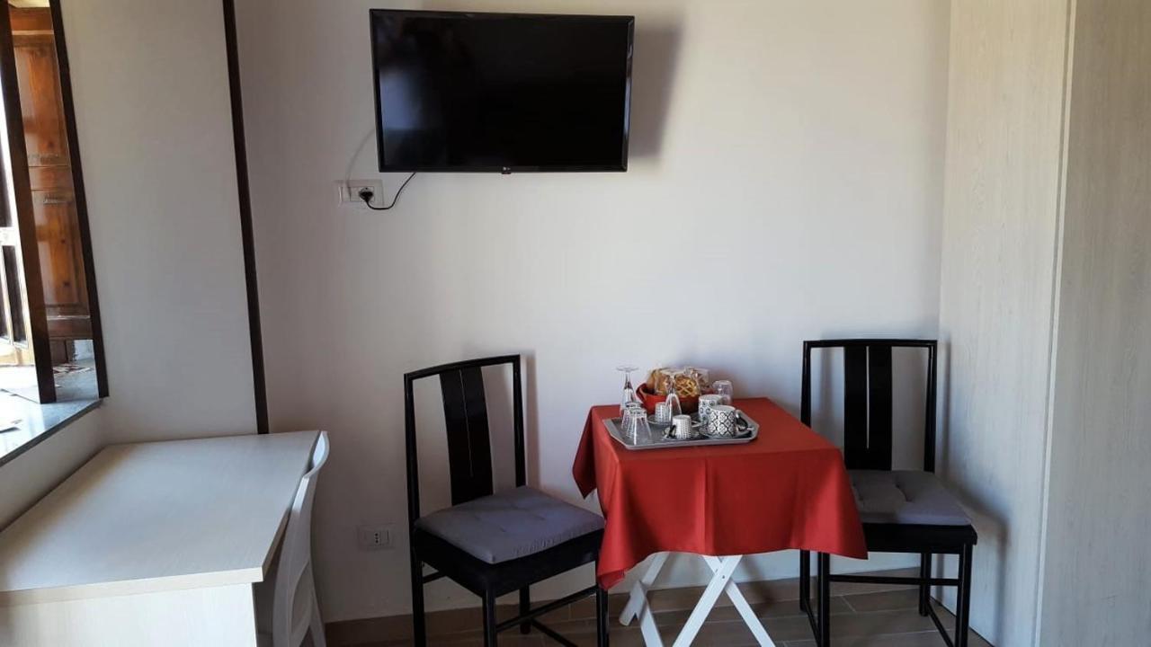 Casa Vacanze Mm Rooms Шилла Экстерьер фото