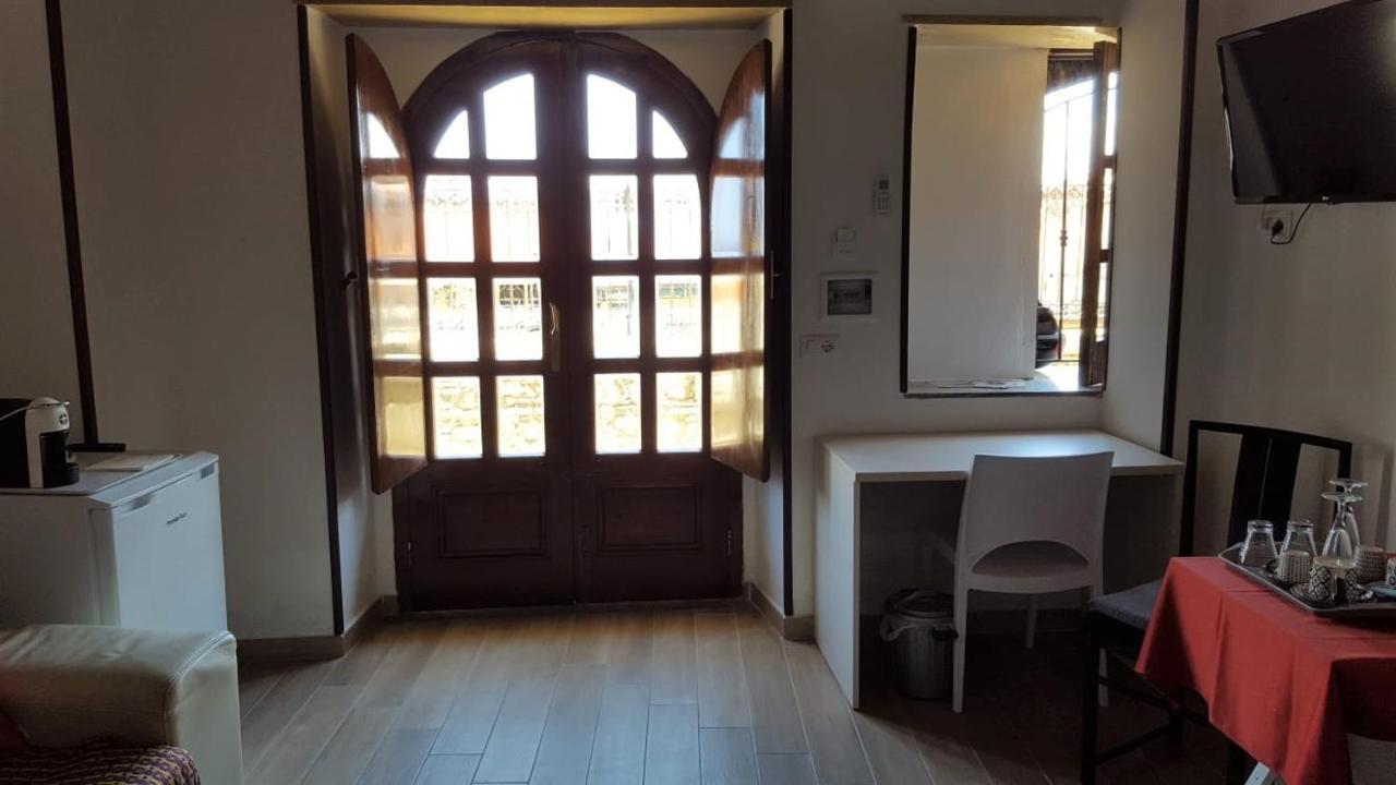 Casa Vacanze Mm Rooms Шилла Экстерьер фото