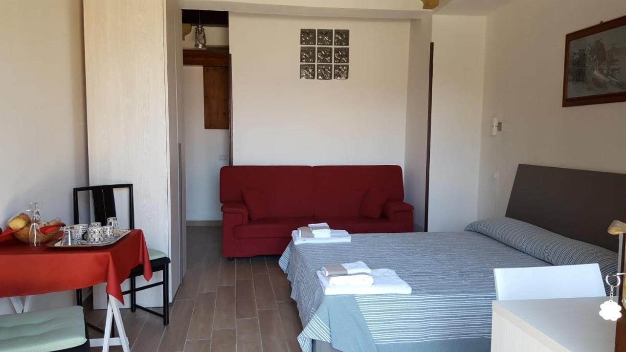 Casa Vacanze Mm Rooms Шилла Экстерьер фото