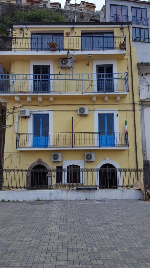 Casa Vacanze Mm Rooms Шилла Экстерьер фото